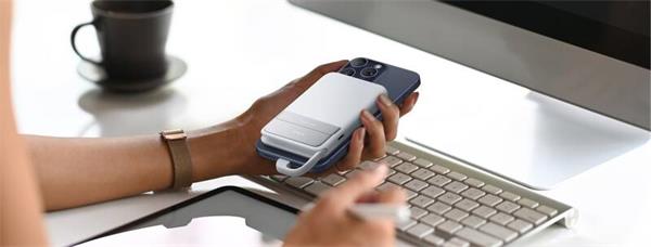 EcoFlow RAPID Magnetická Power Banka (5000mAh) - svetlomodrá