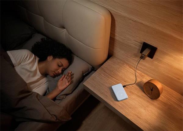 EcoFlow RAPID Magnetická Power Banka (5000mAh) - svetlomodrá